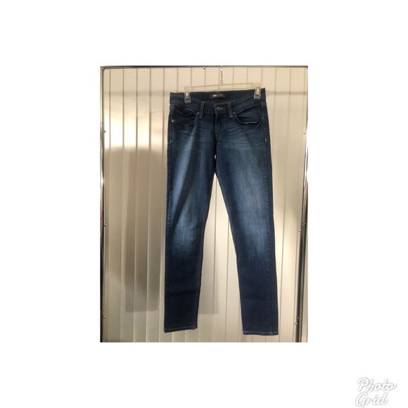 Levi’s Skinny Jeans - Picture 1 of 3